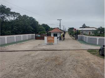 Casa de condomínio em sampaio correa - saquarema/rj