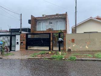 Casa na vila morangueira em maringá/pr