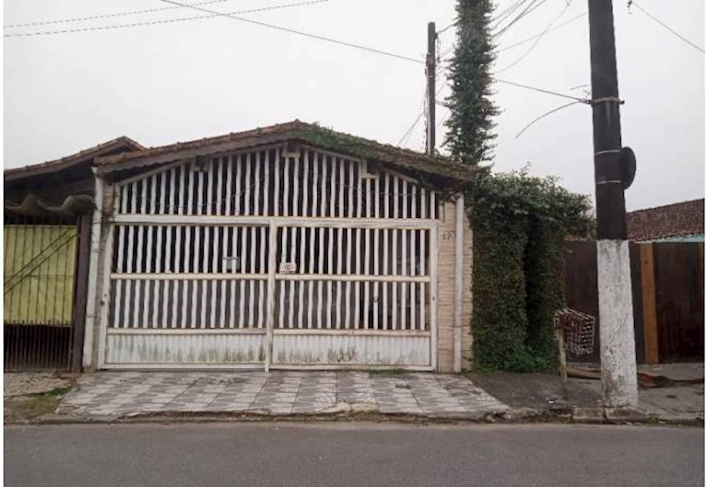 Casa em Caicara - Praia Grande/SP, localizado em Praia Grande - SP