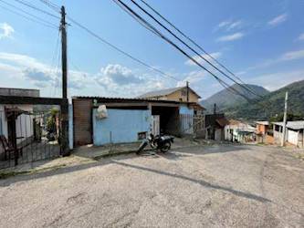 Casa em são pedro - teresópolis/rj