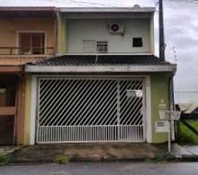 Casa no barranco em taubaté/sp