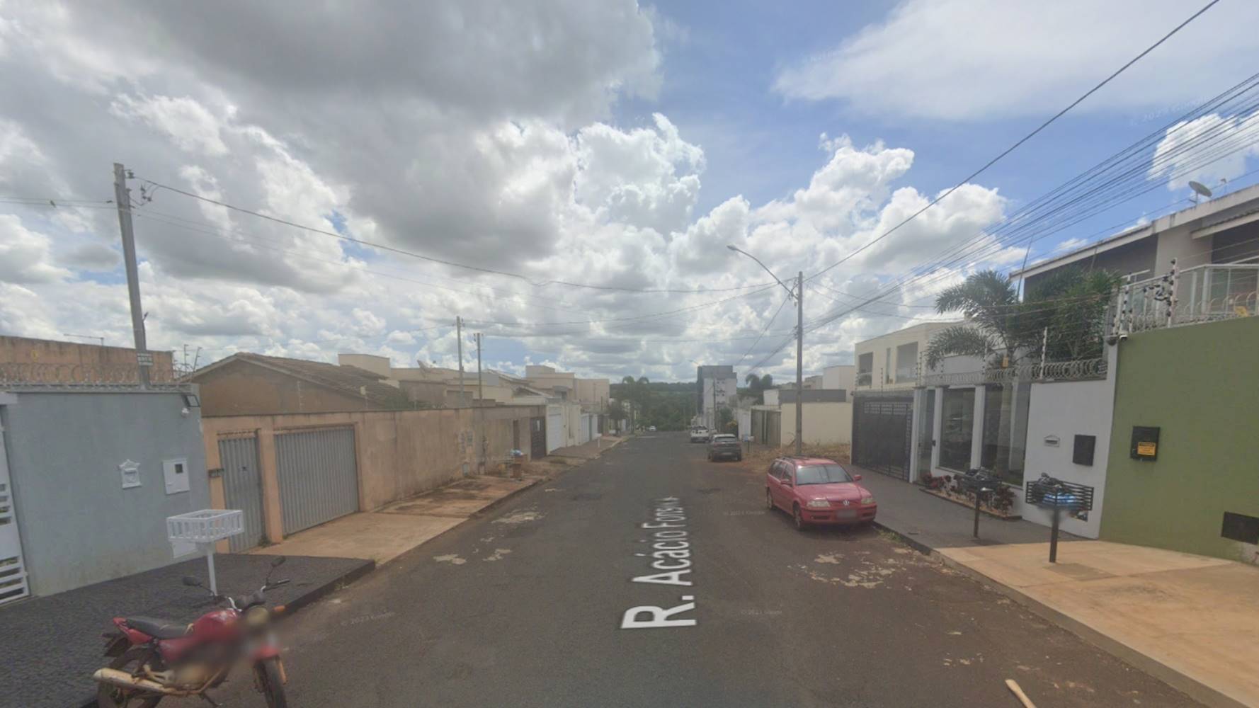 Casa no Residencial Interlagos em Rio Verde/GO, localizado em Rio Verde - GO