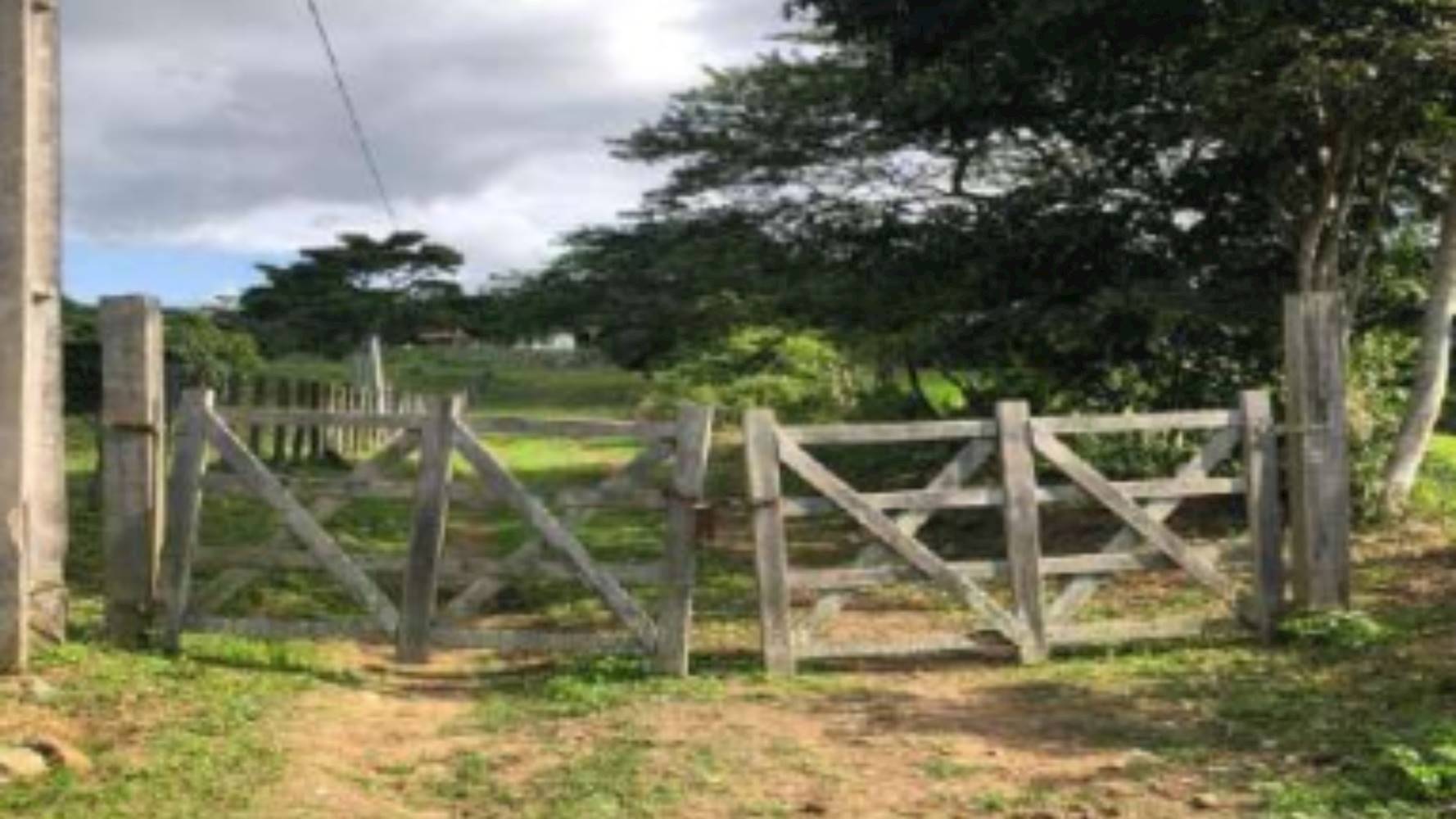 Casa em Guaí - Maragogipe/BA, localizado em Maragogipe - BA