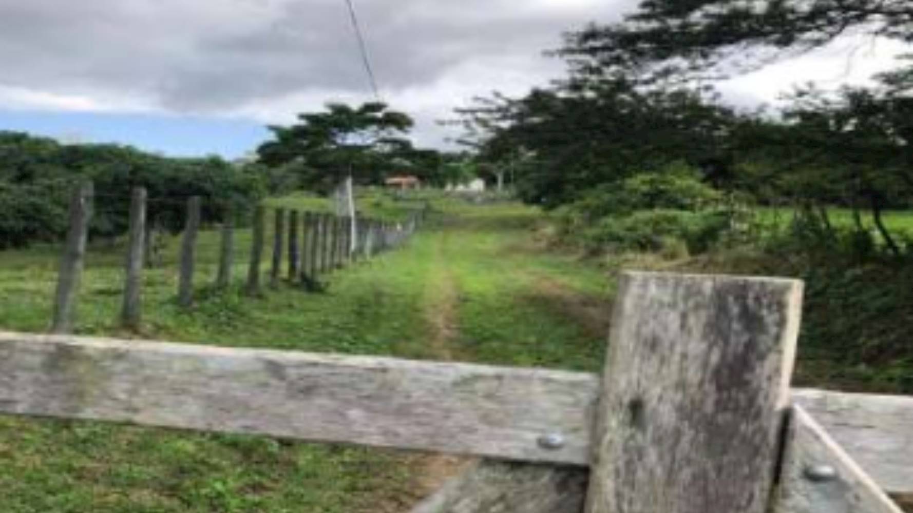 Casa em Guaí - Maragogipe/BA, localizado em Maragogipe - BA