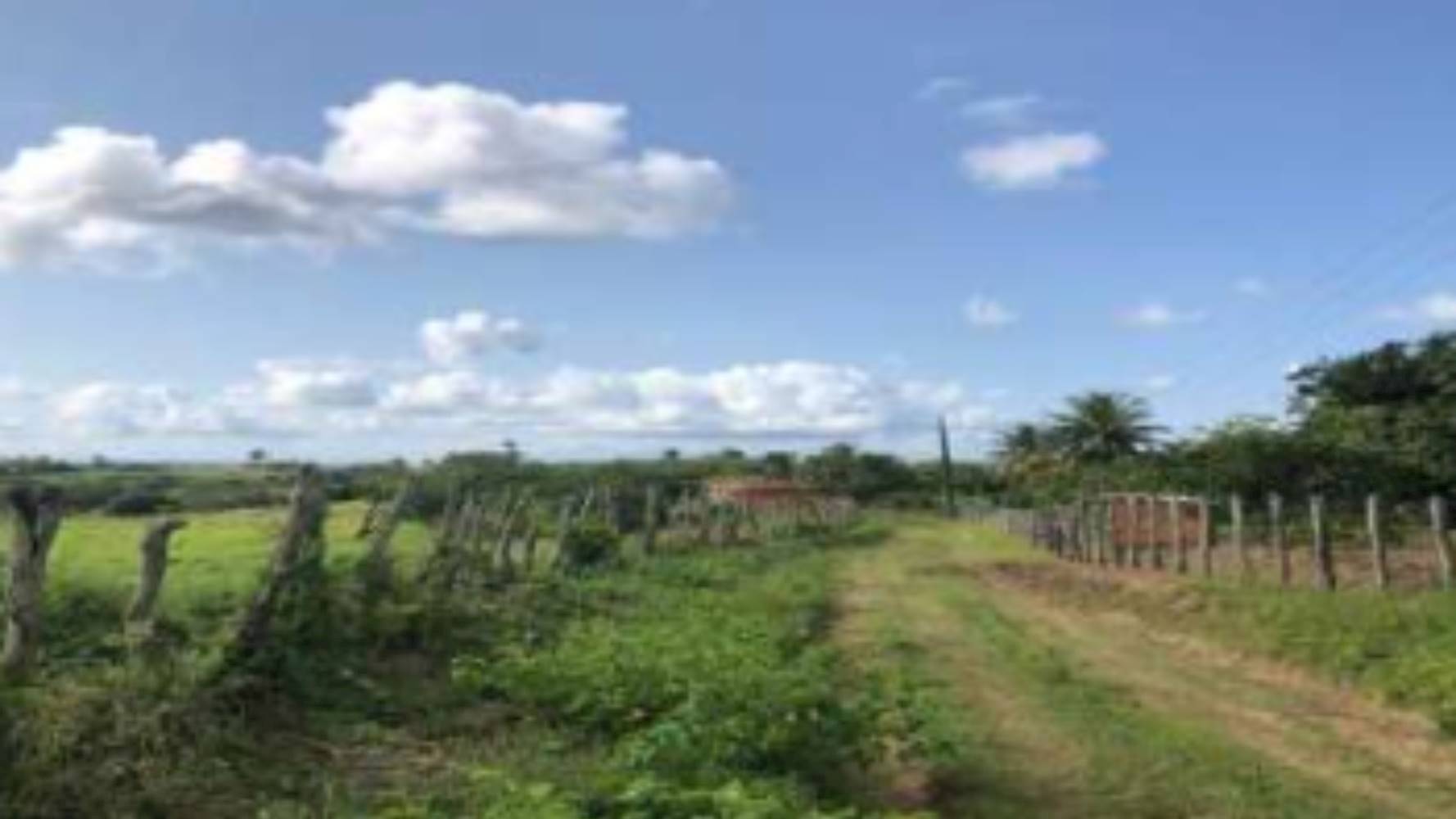 Casa em Guaí - Maragogipe/BA, localizado em Maragogipe - BA