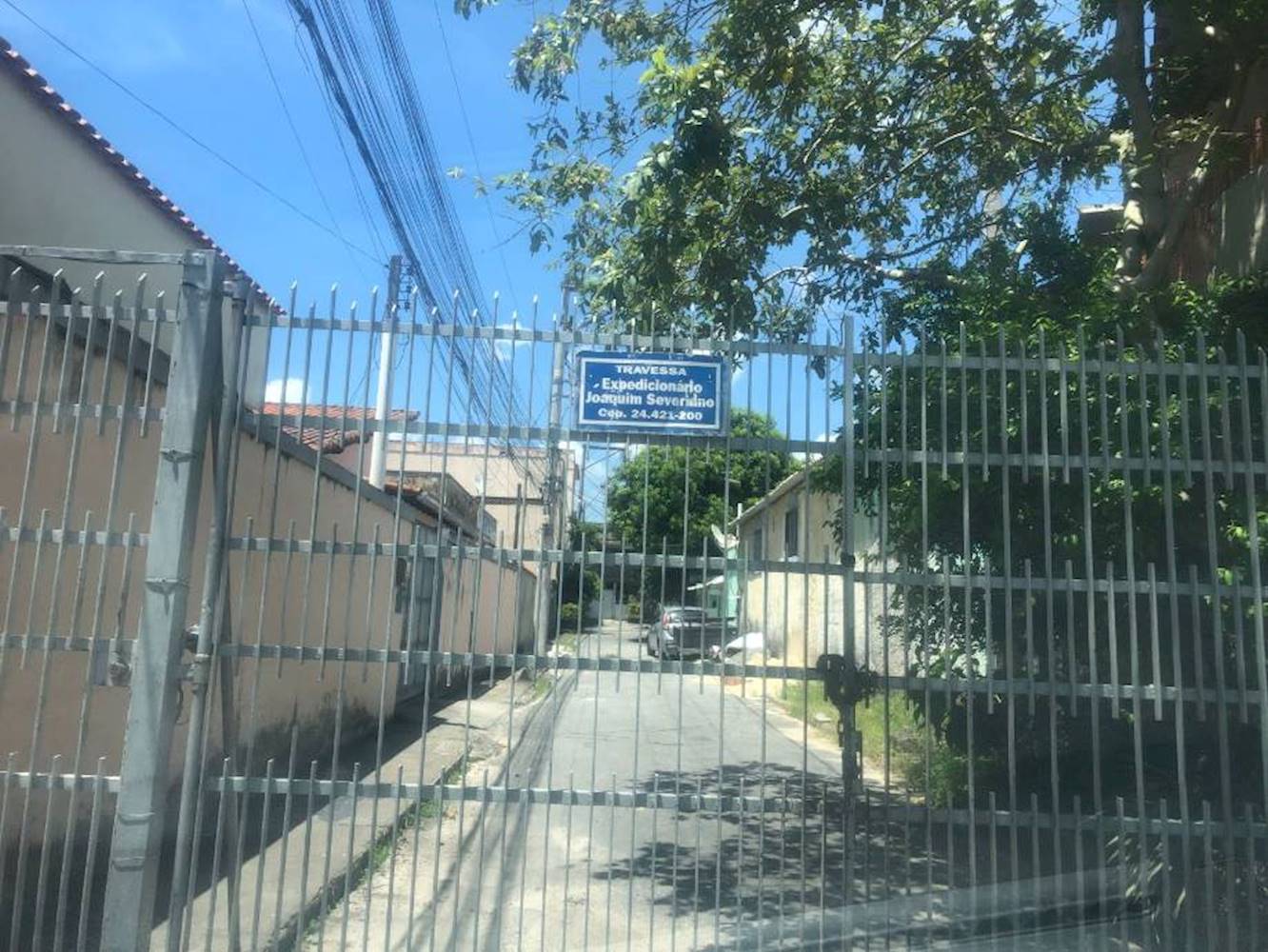 Casa em rocha - são gonçalo/rj