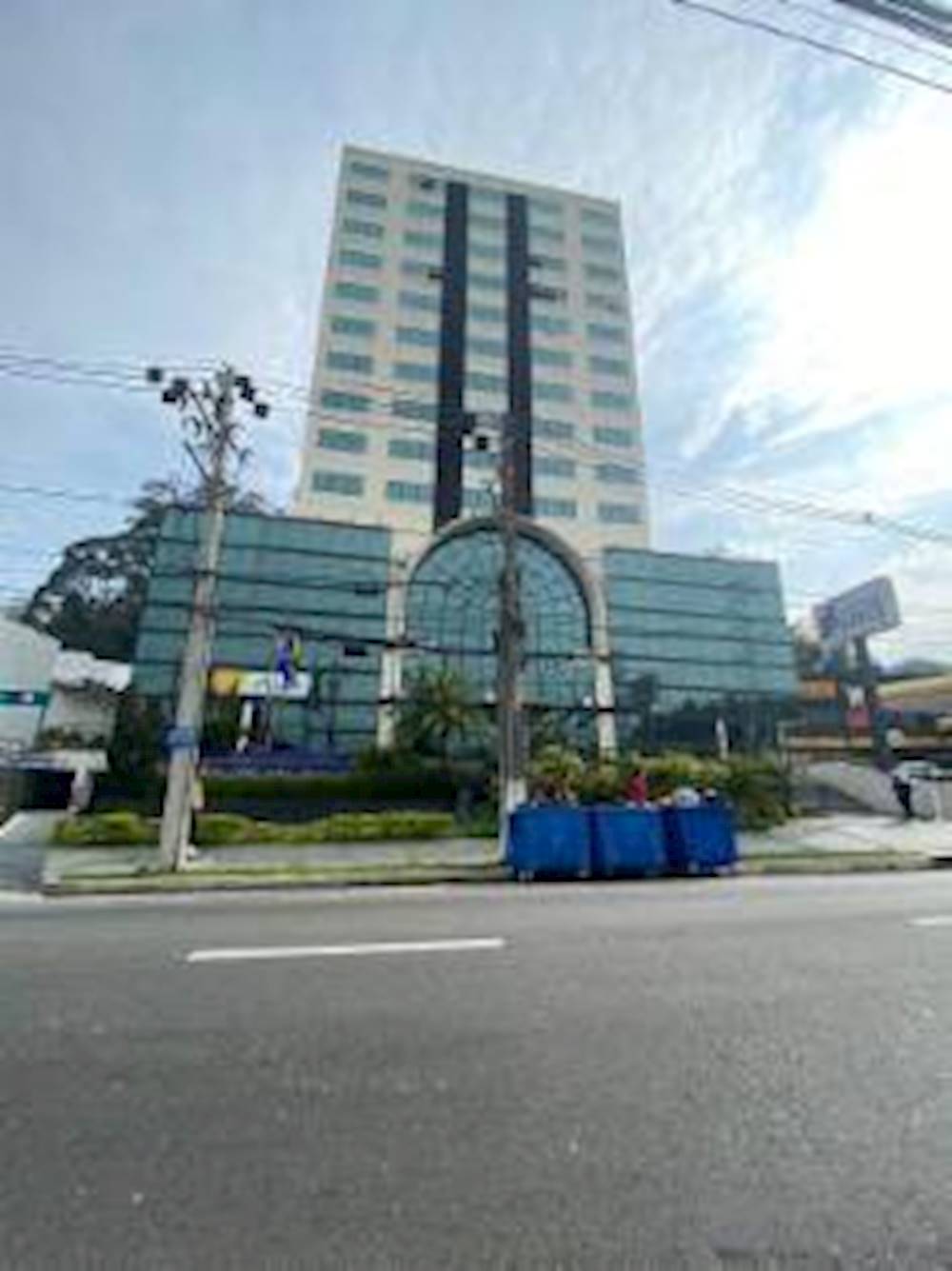 Sala Comercial em Alphaville - Santana De Parnaíba/SP
