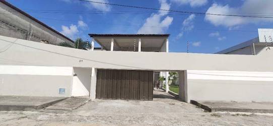 Casa em lagoa redonda - fortaleza/ce