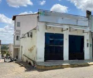 Casa no centro - ribeira do pombal/ba