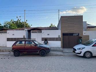 Casa em monte castelo - patos/pb