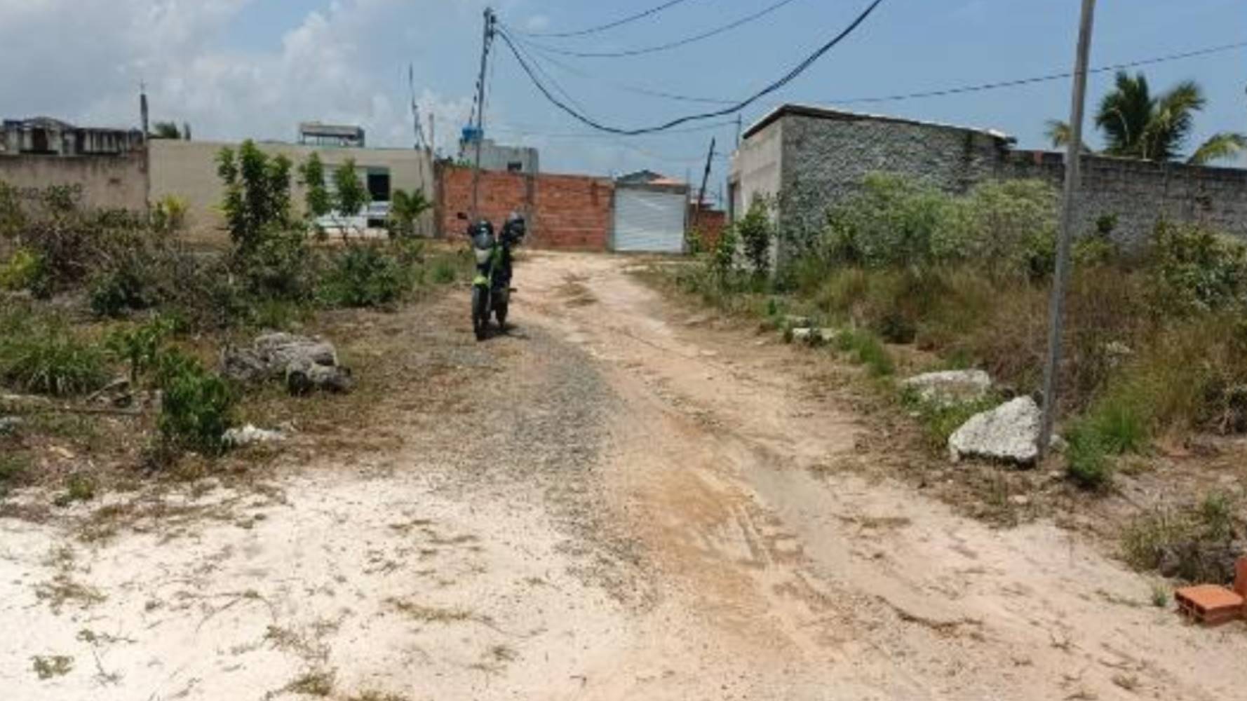 Terreno na "Fazenda Arembepe" - Camaçari/BA, localizado em Camaçari - BA
