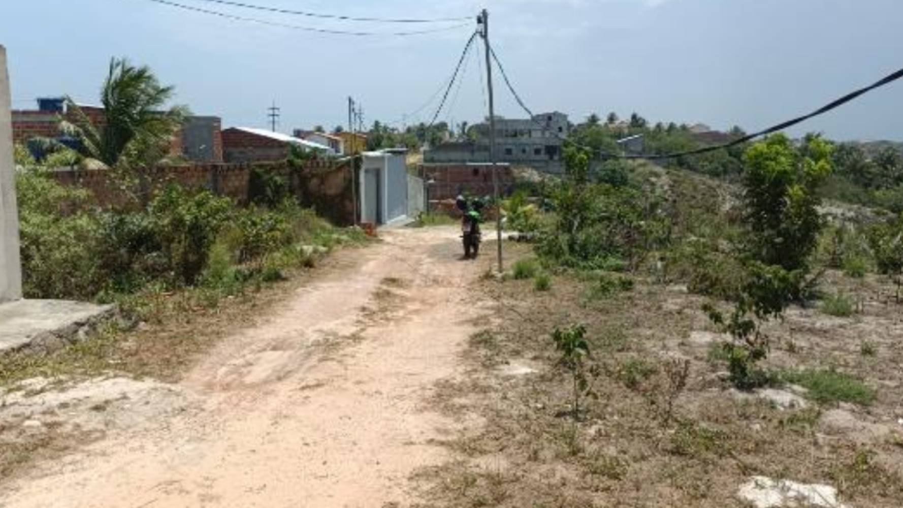 Terreno na "Fazenda Arembepe" - Camaçari/BA, localizado em Camaçari - BA