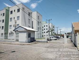 Apartamento no centro em tijucas/sc