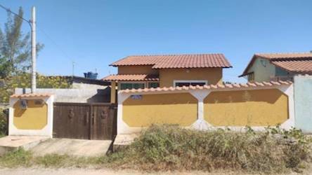 Casa no caluge em itaboraí/rj