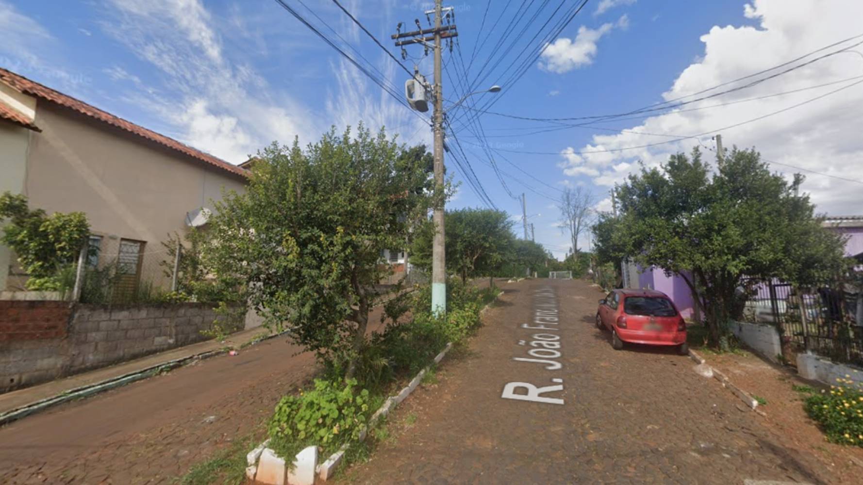 Casa no "Condomínio Residencial Arquiteta Luciana" - Presidente Vargas - Erechim/RS, localizado em Erechim - RS