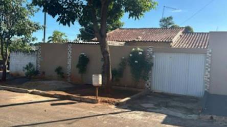 Casa no setor sul - trindade/go