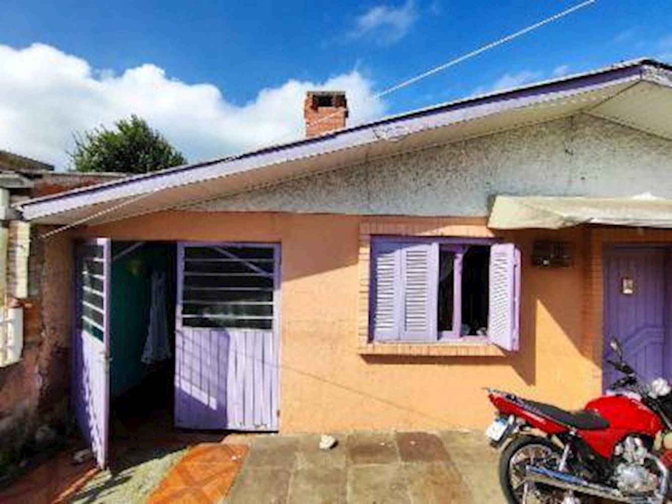Casa na Santa Fé em Caxias do Sul/RS, localizado em Caxias do Sul - RS