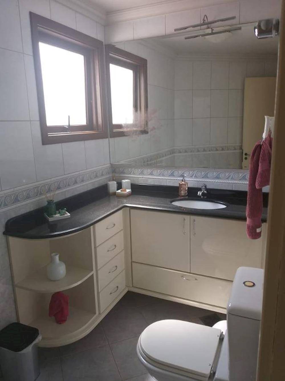Apartamento no Edifício Helen em Medianeira - Caxias do Sul/RS, localizado em Caxias do Sul - RS