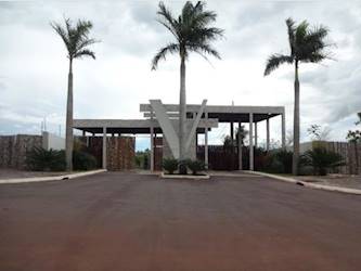 Terreno no parque residencial viva em pérola/pr