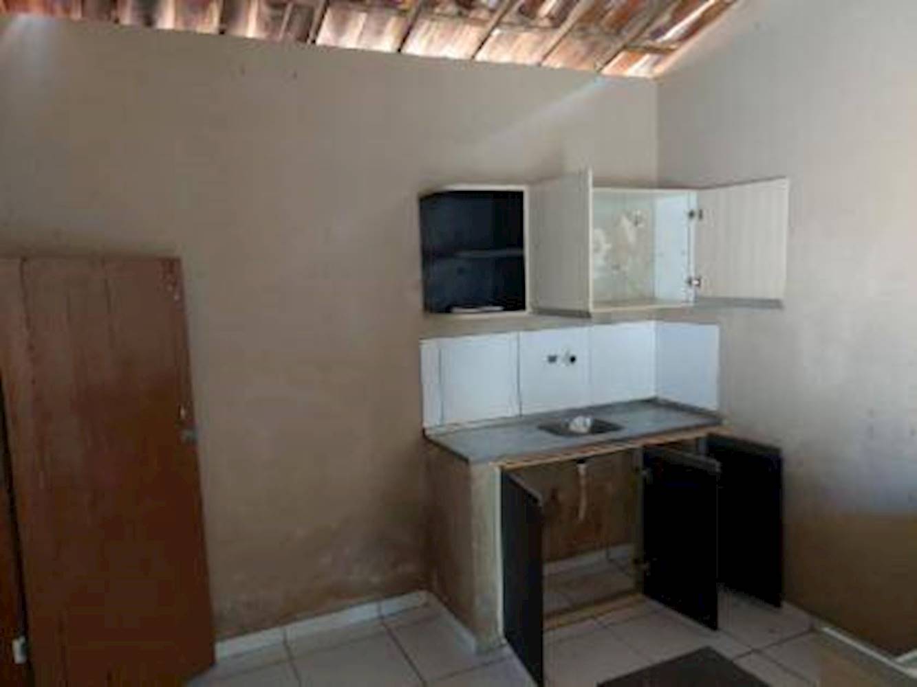 Casa em Guajeru - Fortaleza/CE, localizado em Fortaleza - CE