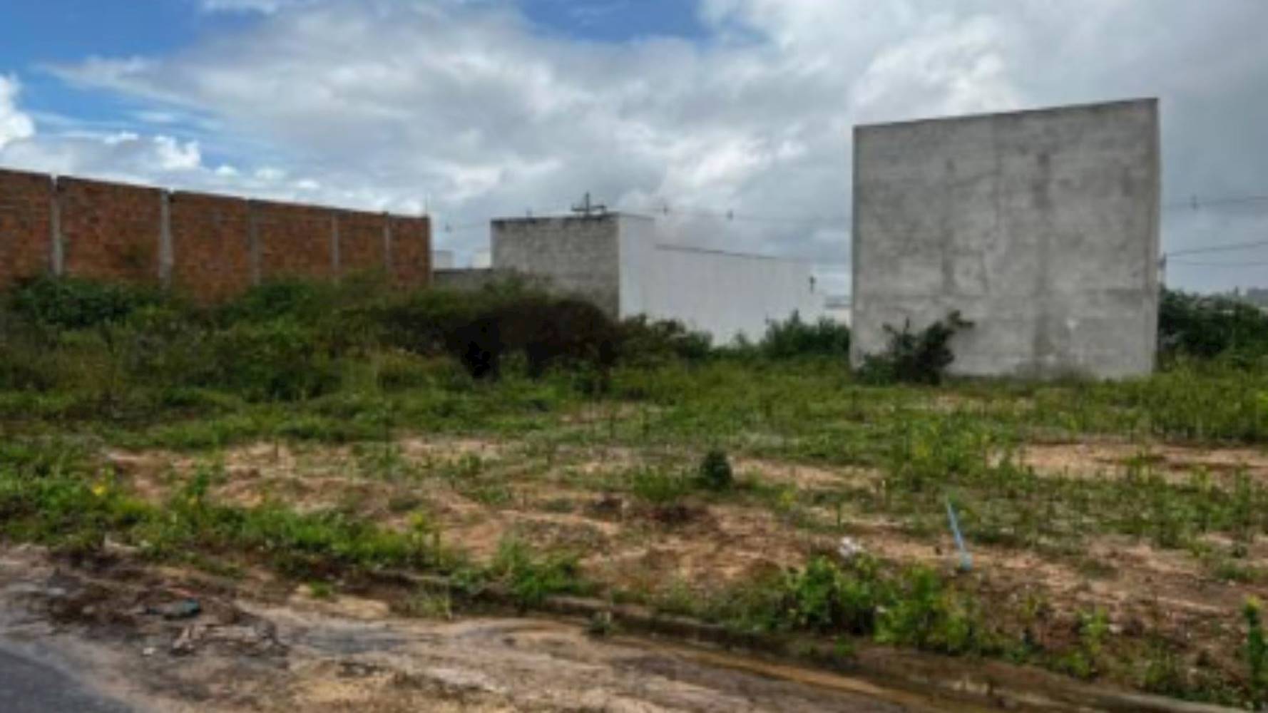 Terreno no Loteamento Vivari Feira de Santana - Registro - Feira de Santana/BA, localizado em Feira de Santana - BA