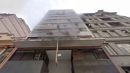 Sala comercial na "galeria malcon" - centro histórico - porto alegre/rs