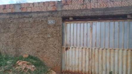 Casa no bairro jardim marília - luziânia/go