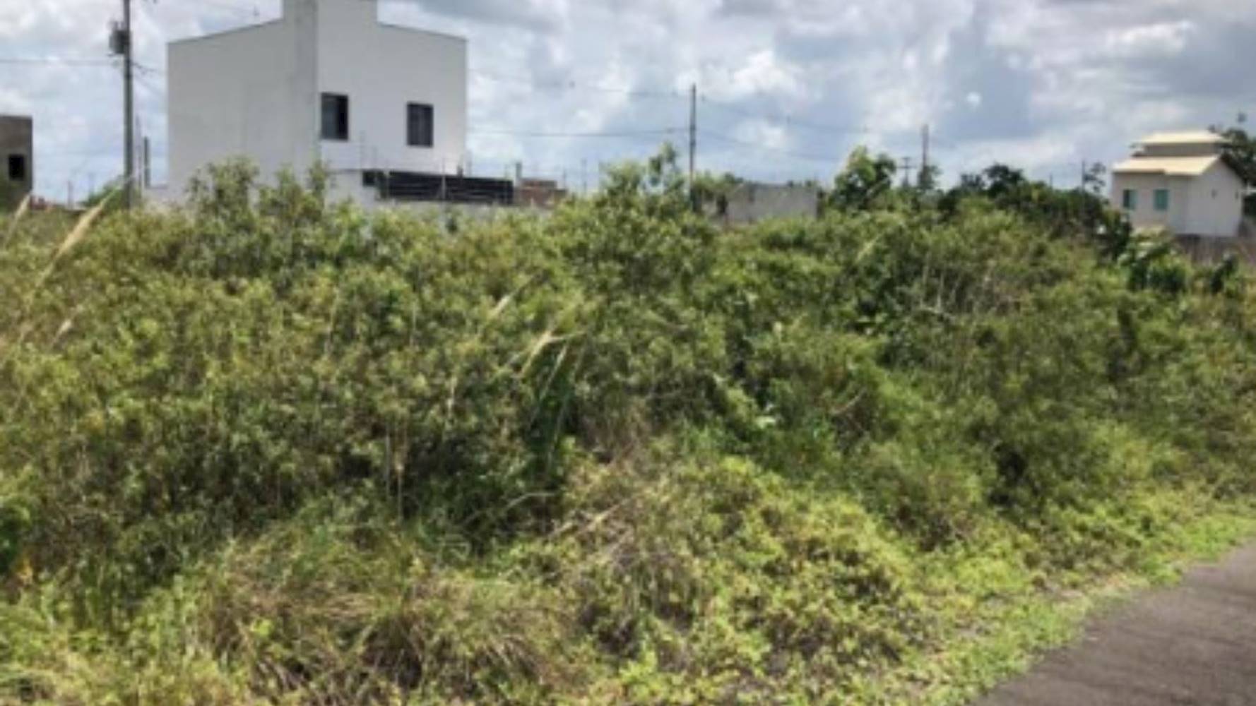 Imagem do imóvel Terreno no Loteamento Vivari Feira de Santana - Registro - Feira de Santana/BA