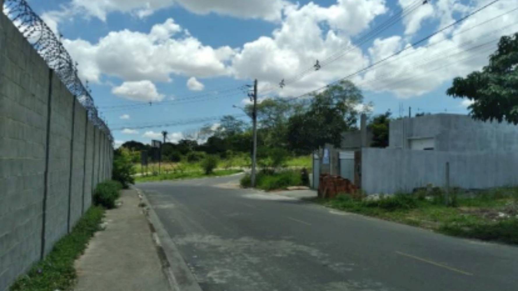 Terreno no Loteamento Vivari Feira de Santana - Registro - Feira de Santana/BA, localizado em Feira de Santana - BA