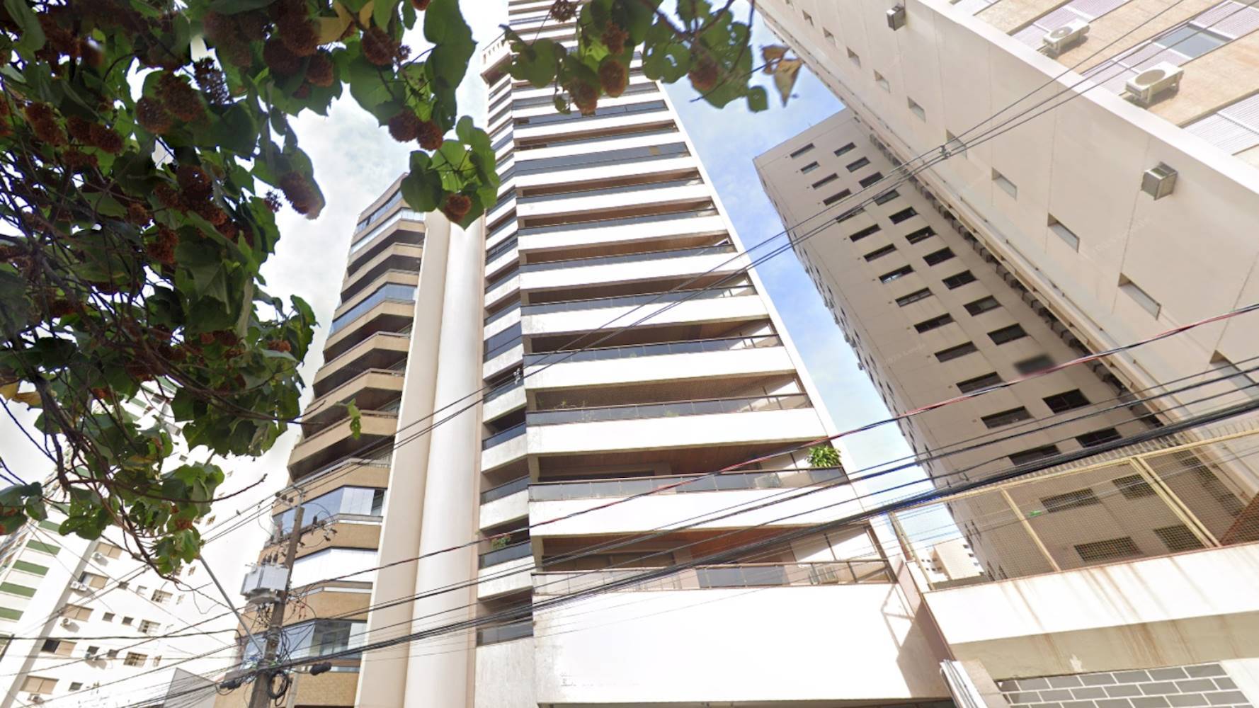 Apartamento no "Condomínio Edifício Imperatriz" - Centro - Londrina/PR, localizado em Londrina - PR