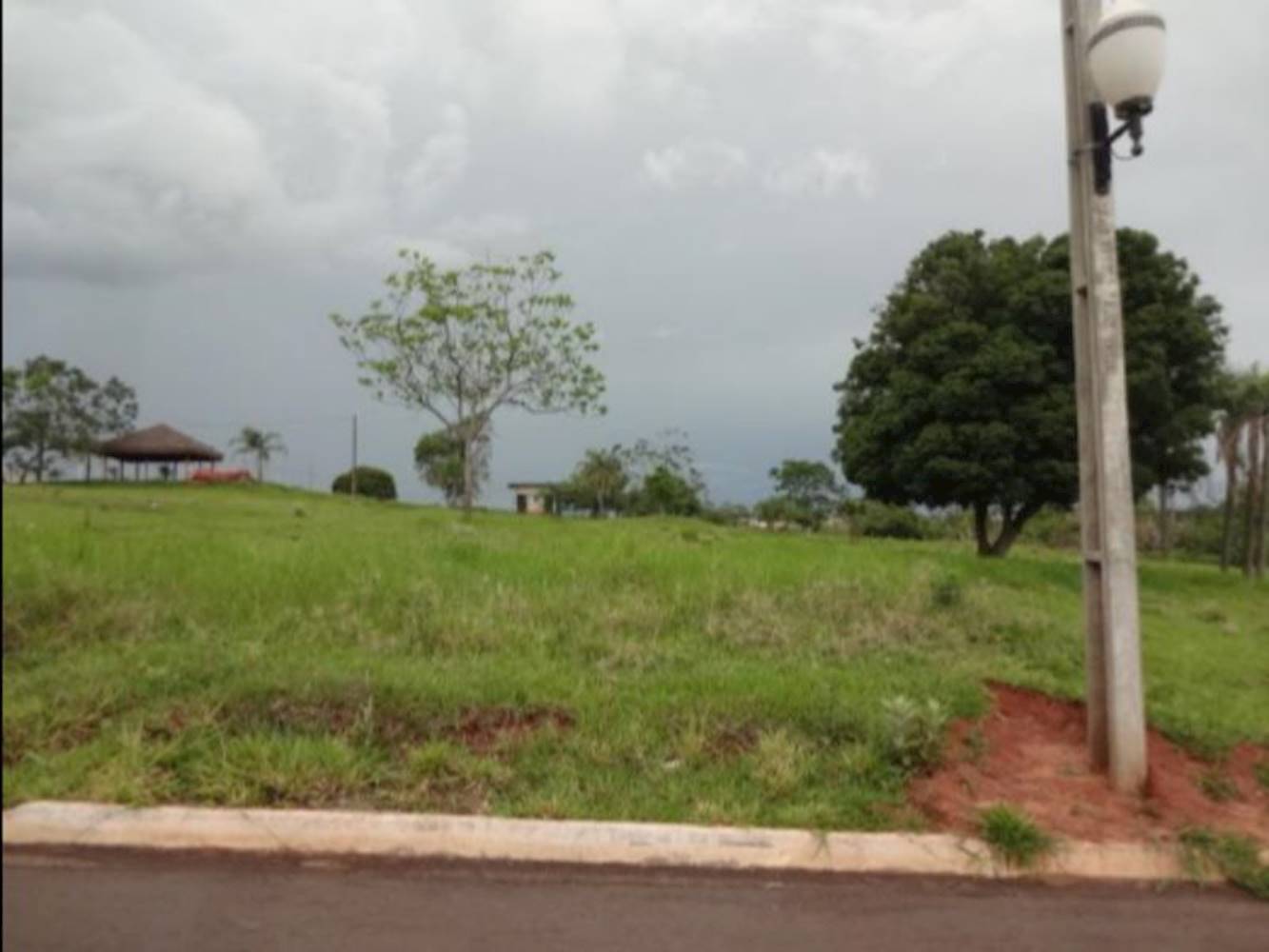 Terreno no Parque Residencial Viva - Pérola/PR, localizado em Pérola - PR