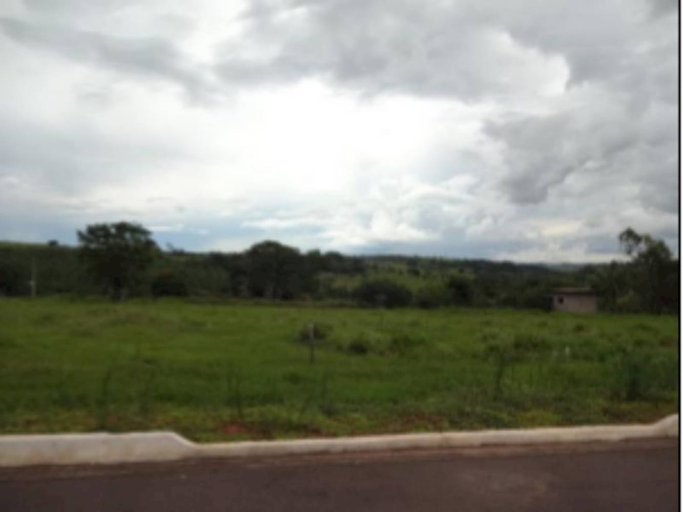 Terreno no Parque Residencial Viva - Pérola/PR, localizado em Pérola - PR