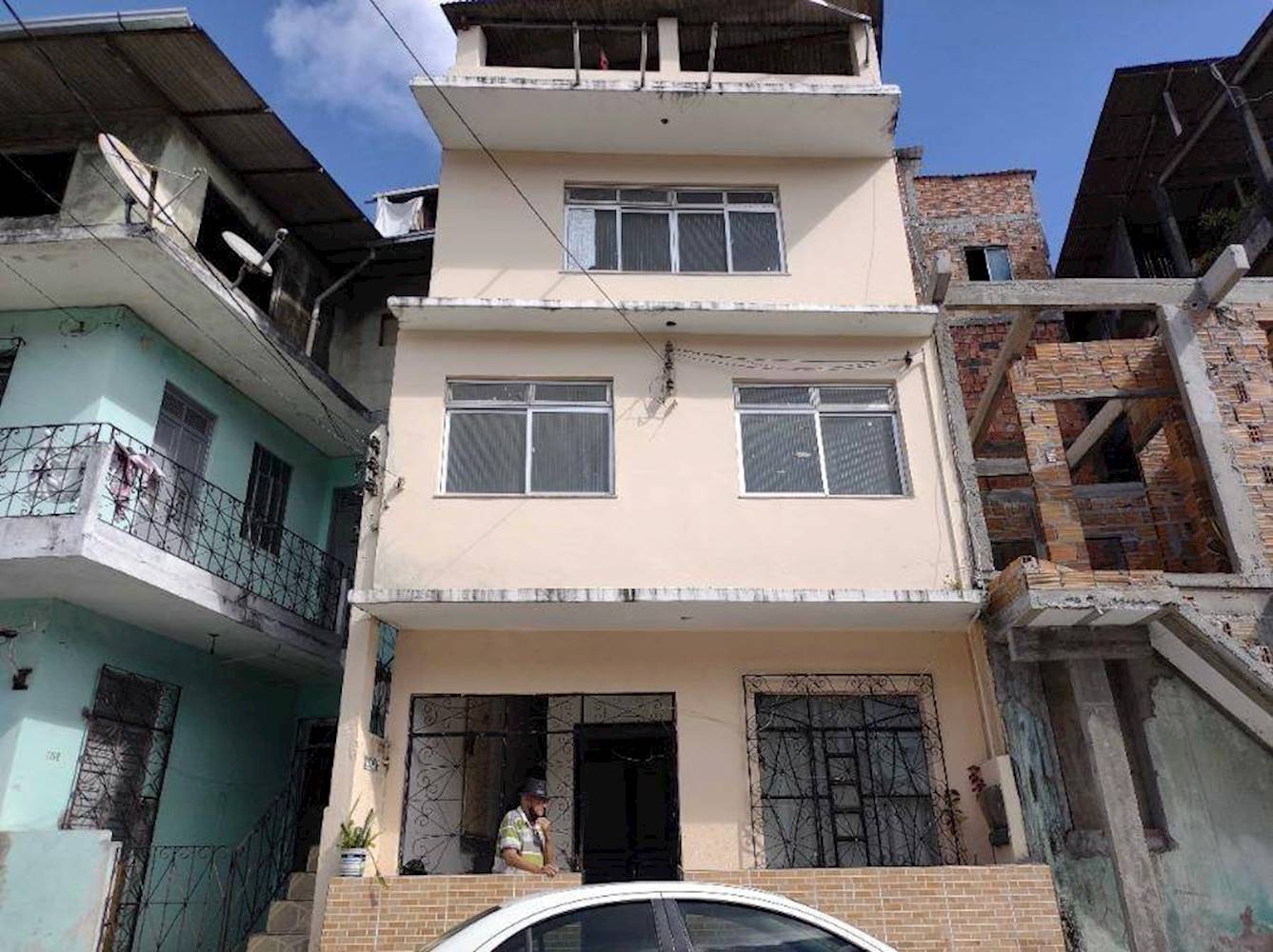 Casa na Capelinha em Salvador/BA, localizado em Salvador - BA