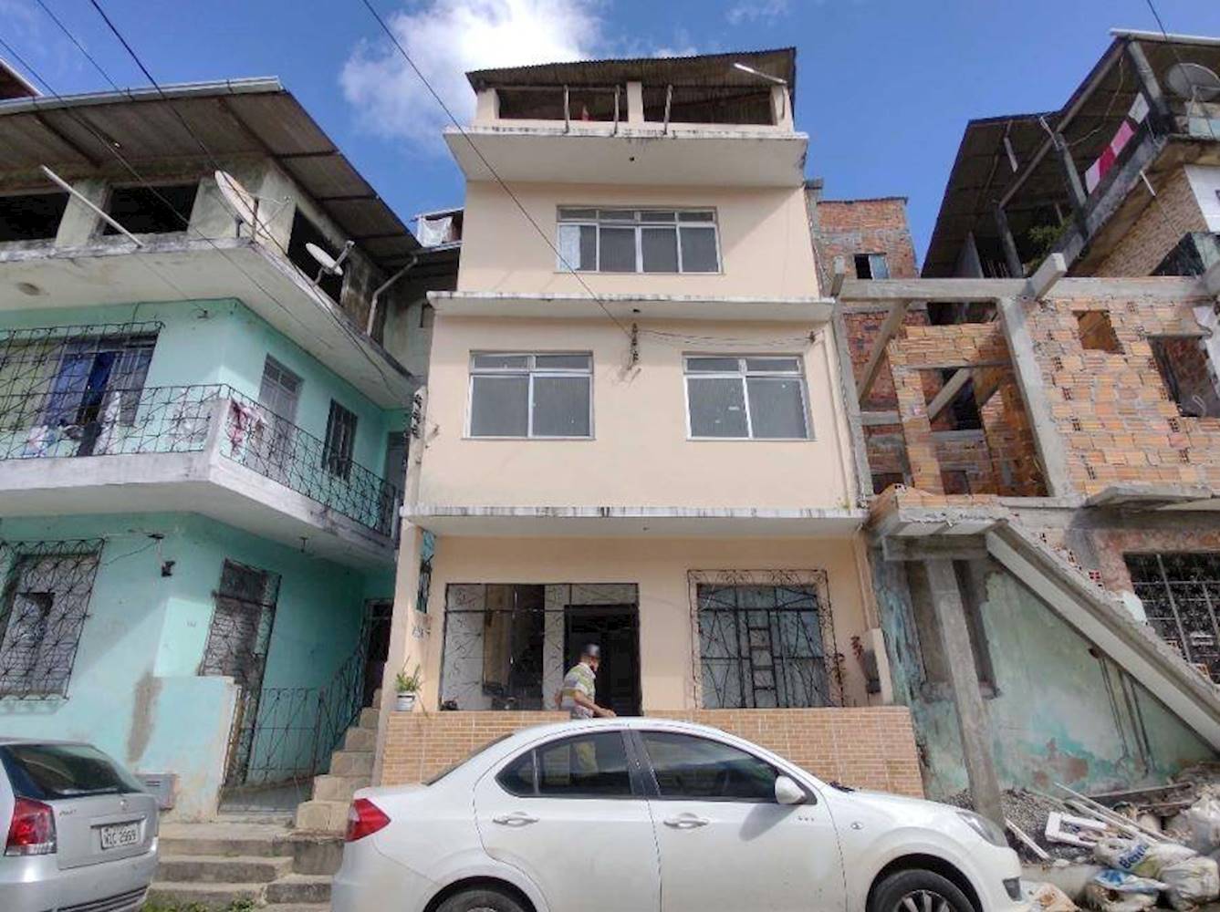 Casa na Capelinha em Salvador/BA, localizado em Salvador - BA