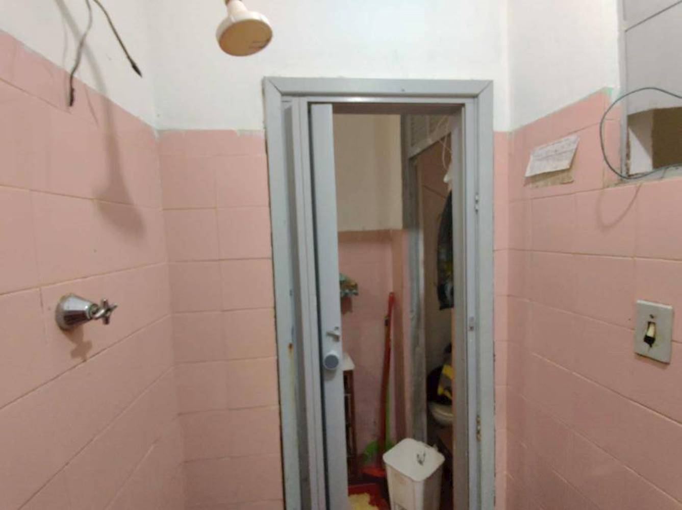 Casa na Capelinha em Salvador/BA, localizado em Salvador - BA
