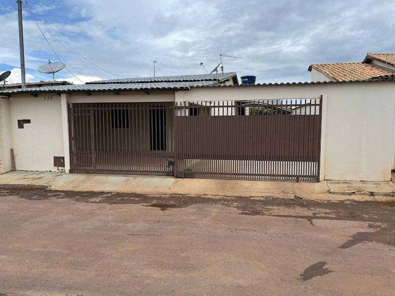 Casa no Setor Nordeste em Formosa/GO, localizado em Formosa - GO