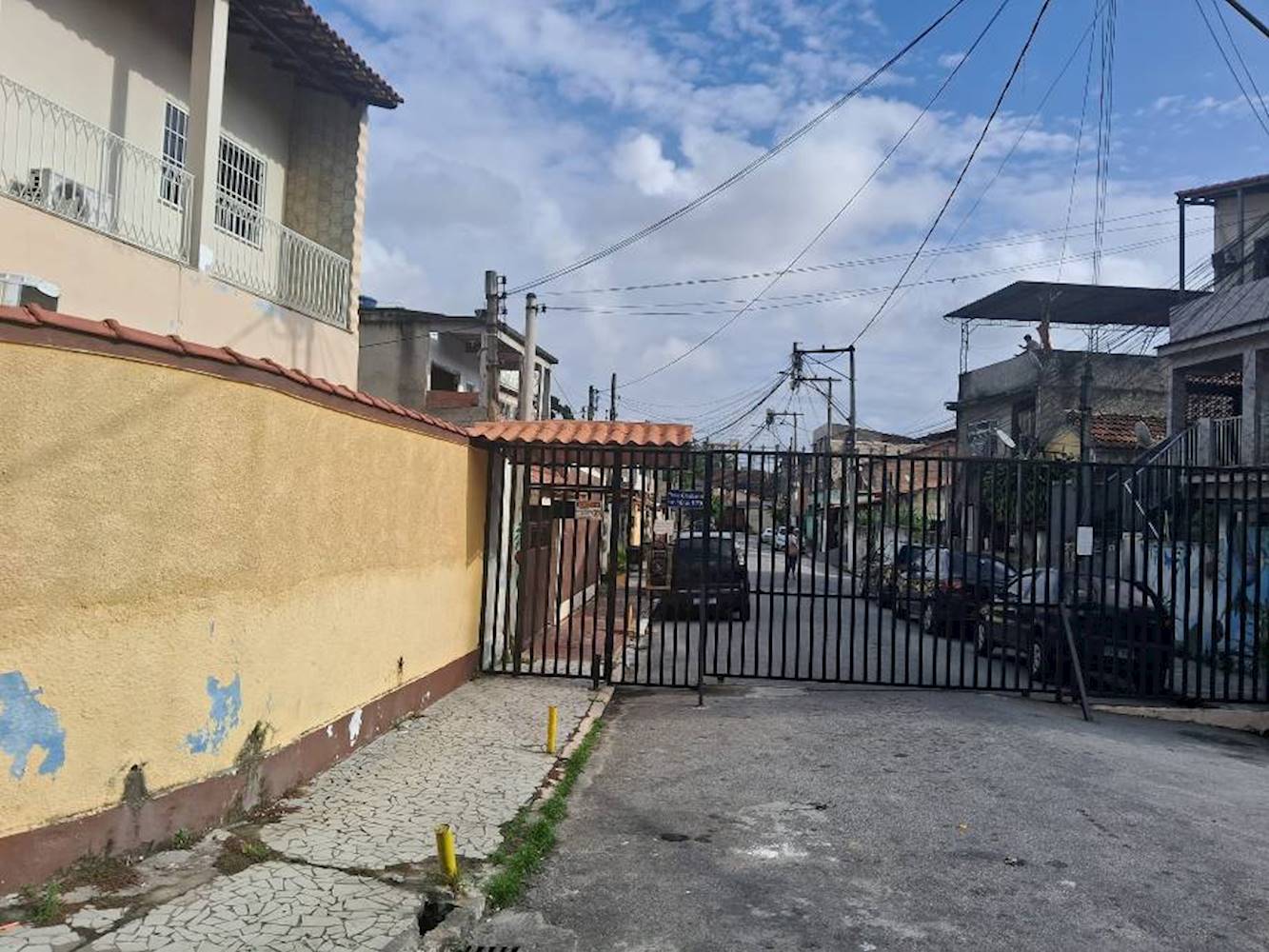 Casa na Venda da Cruz em São Gonçalo/RJ, localizado em São Gonçalo - RJ