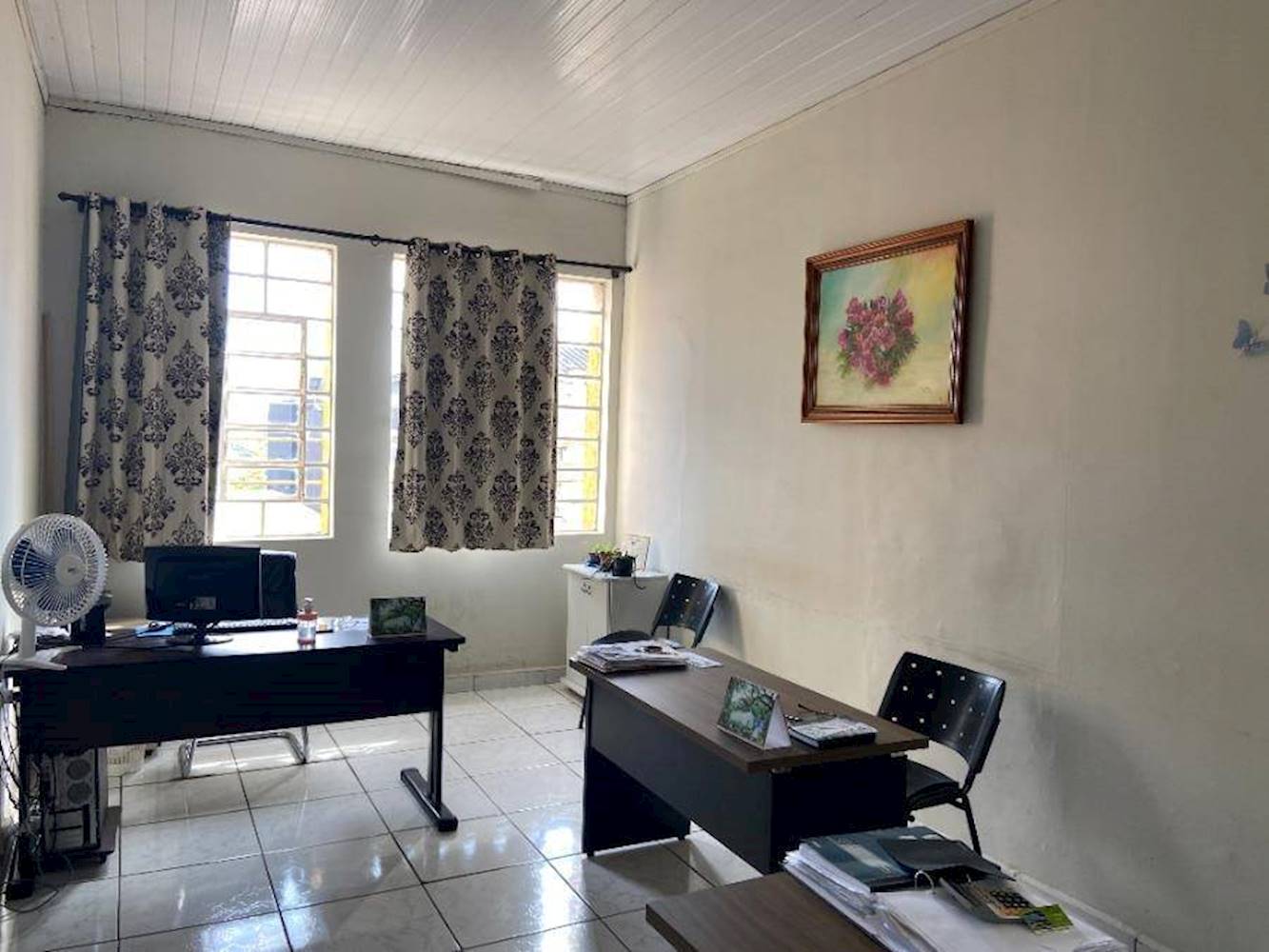 Sala Comercial no Centro de Ponta Grossa/PR, localizado em Ponta Grossa - PR