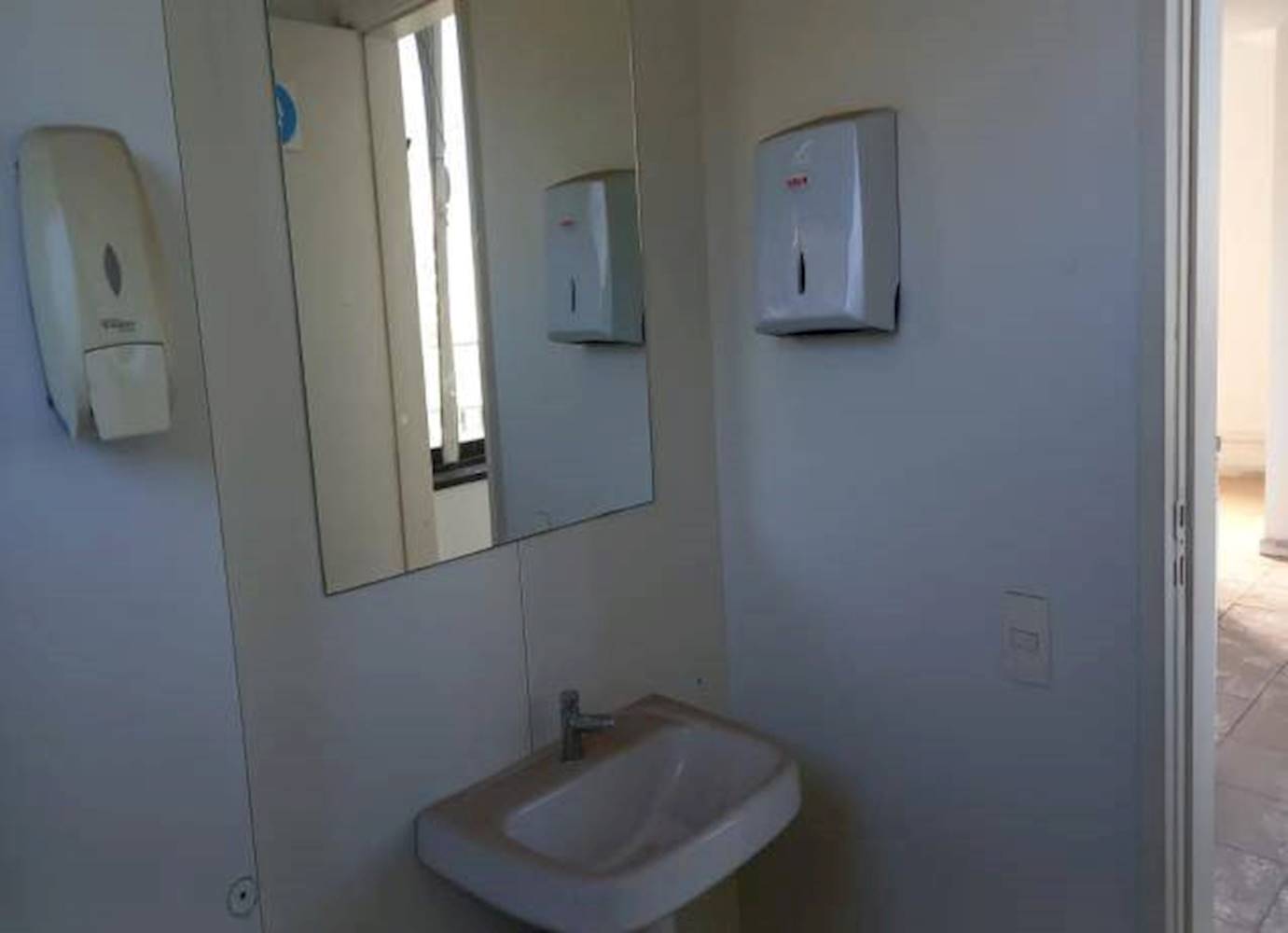 Sala Comercial em Cruzeiro - Belo Horizonte/MG, localizado em Belo Horizonte - MG
