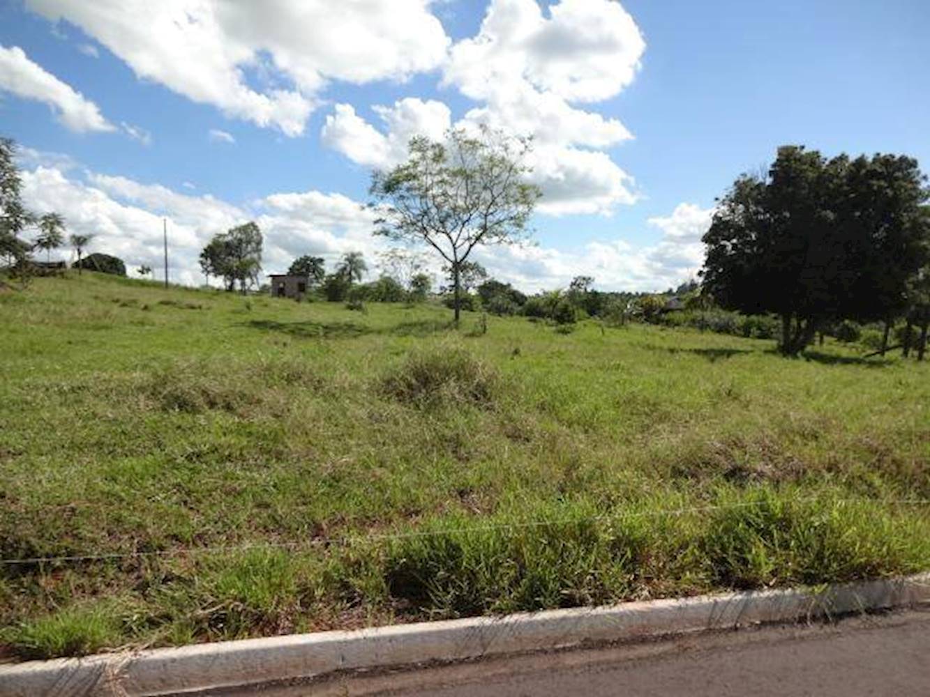 Terreno no Residencial Viva em Pérola/PR - (Lote 06 - Quadra 05), localizado em Pérola - PR
