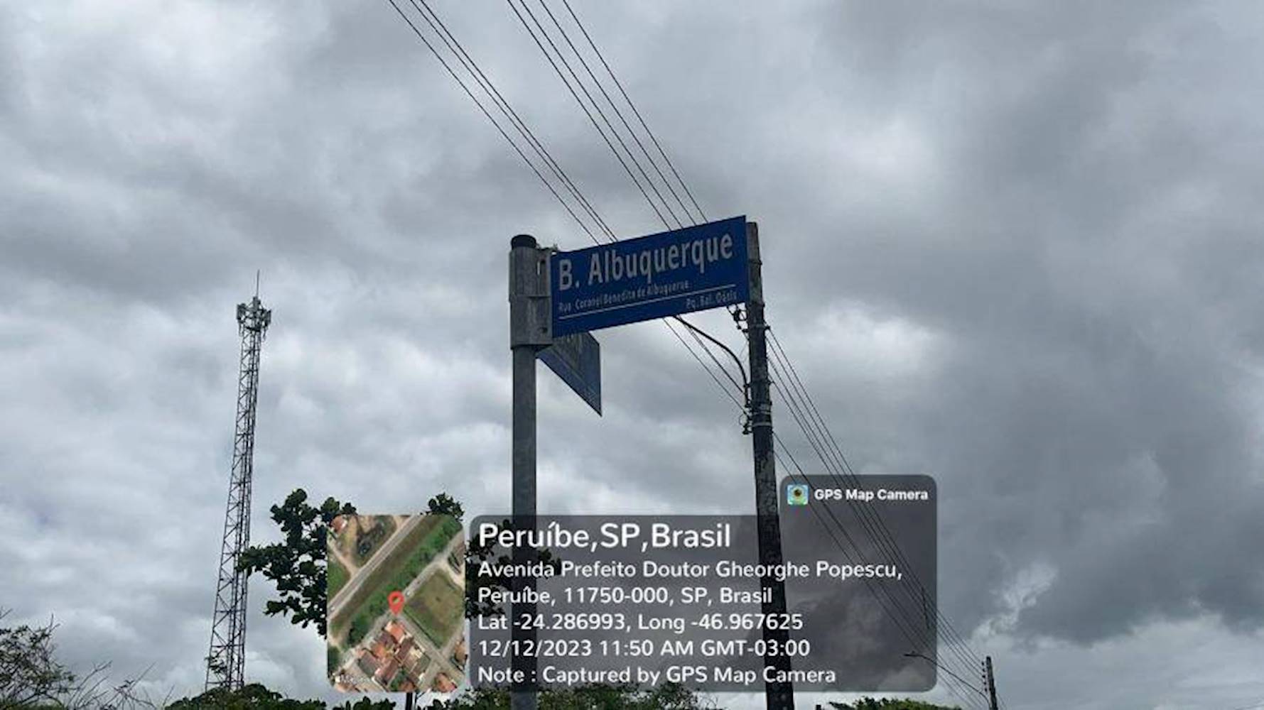 Casa no Parque Balneário Oásis em Peruíbe/SP, localizado em Peruíbe - SP