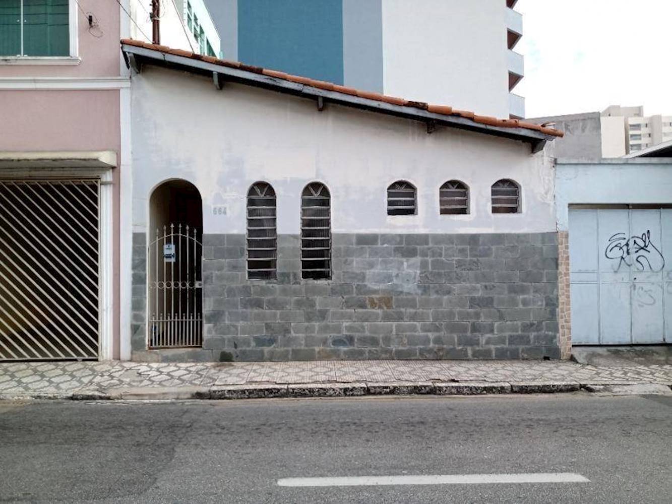 Casa no Centro de Taubaté/SP, localizado em Taubaté - SP