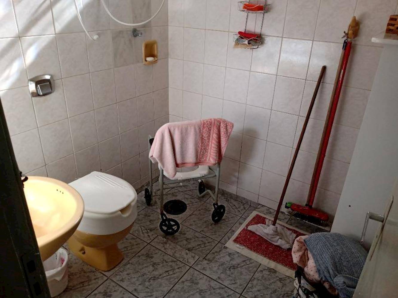 Casa no Centro de Taubaté/SP, localizado em Taubaté - SP