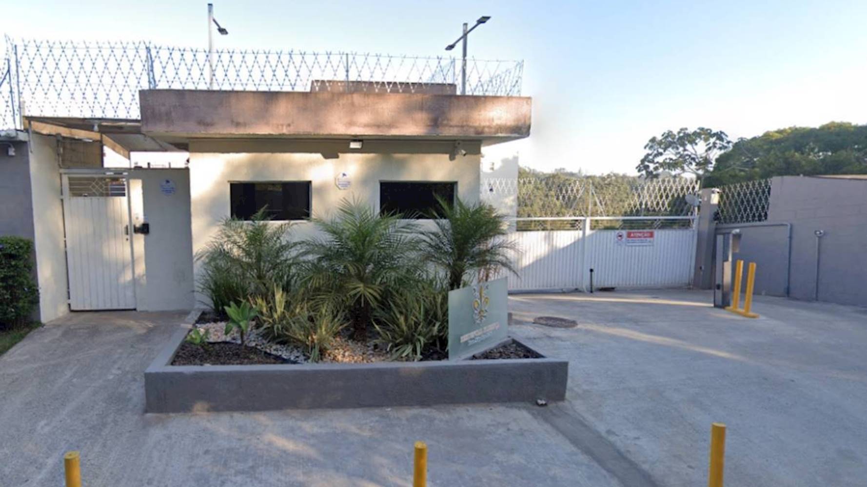 Apartamento no "Residencial Florença" em Cemucam - Cotia/SP, localizado em Cotia - SP