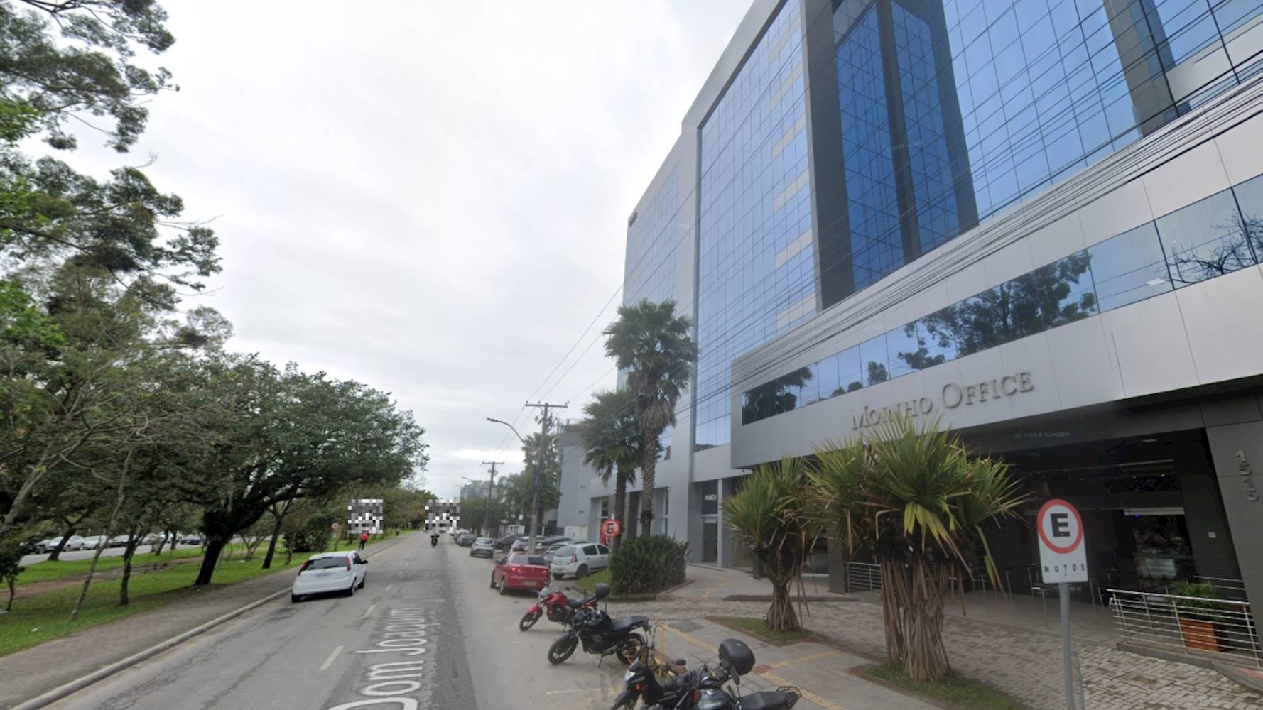 Sala Comercial no "Edifício Moinho Office" - Três Vendas - Pelotas/RS, localizado em Pelotas - RS