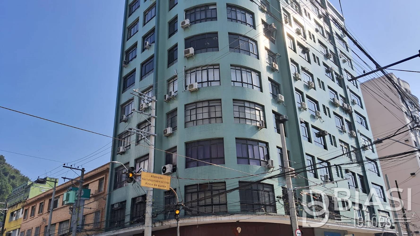 Sala Comercial no Centro de Santos/SP, localizado em Santos - SP
