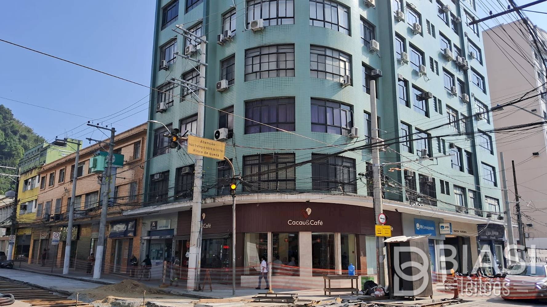 Sala Comercial no Centro de Santos/SP, localizado em Santos - SP