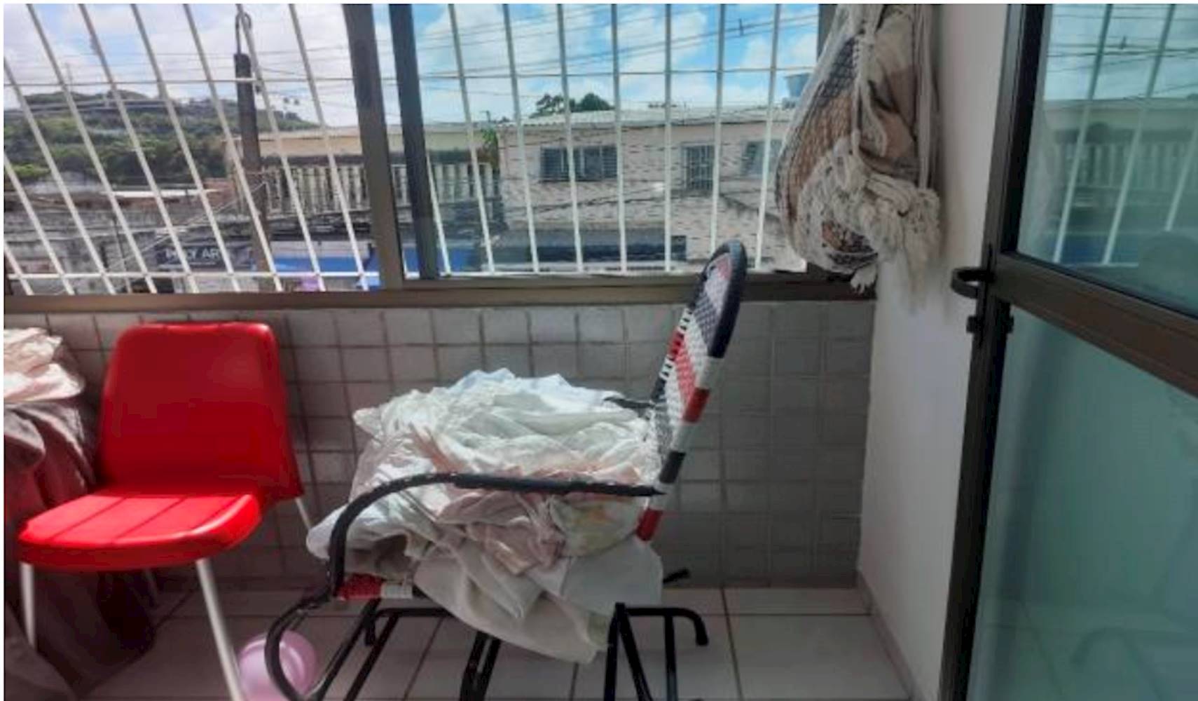 Casa (1° pavimemento elevado) no Beberibe em Recife/PE, localizado em Recife - PE