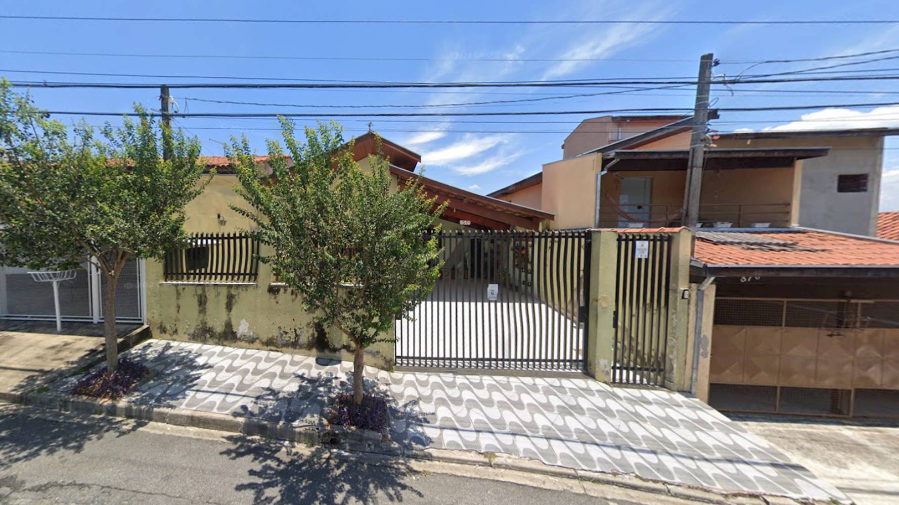 Casa no quiririm em taubaté/sp