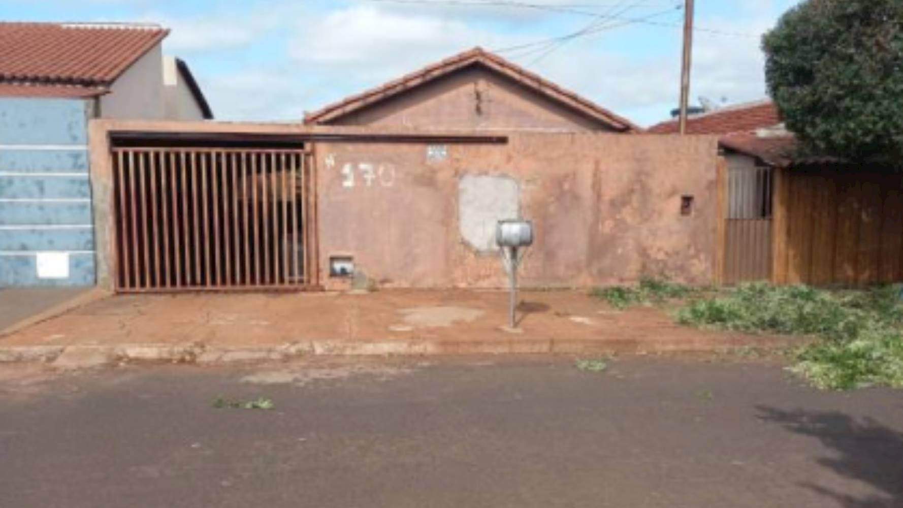 Casa em Municipal - Quirinópolis/GO, localizado em Quirinópolis - GO